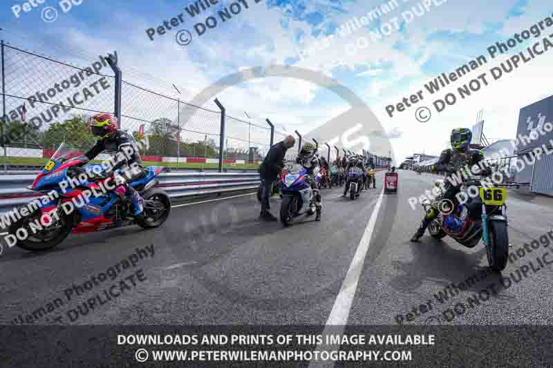 donington no limits trackday;donington park photographs;donington trackday photographs;no limits trackdays;peter wileman photography;trackday digital images;trackday photos